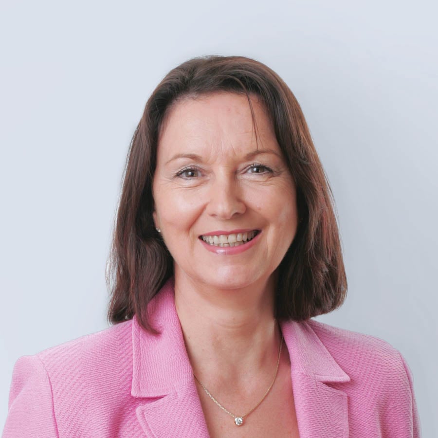 vice présidente de notre dame administration