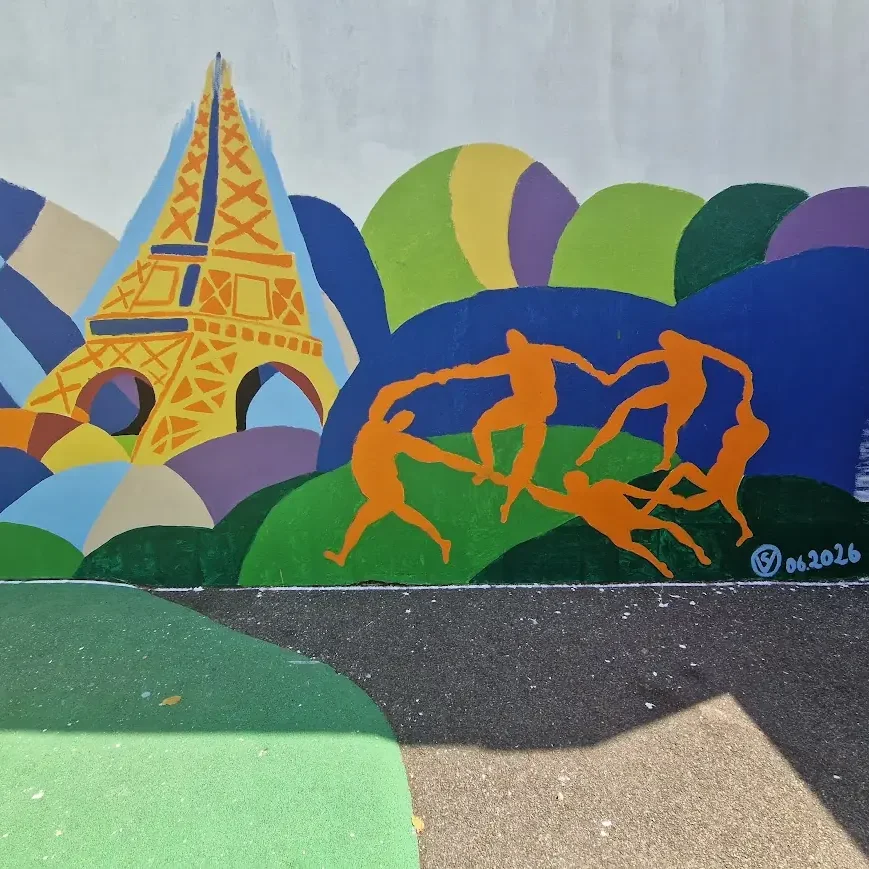 La fresque achevée : tour Eiffel de Delaunay et danseurs orange de Matisse La fresque achevée : tour Eiffel de Delaunay et danseurs orange de Matisse