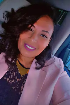 Samia DOUGAT, Administratrice de l'APEL de l'école Notre-Dame des Lilas
