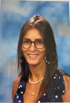 Sonia BELLILI-GOUTTE, Administratrice de l'APEL de l'école Notre-Dame des Lilas